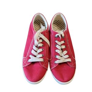 Taos Star Red Canvas Sneakers Sz 10